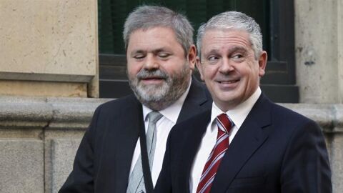 Pablo Crespo con su abogado Miguel Dur&aacute;n
