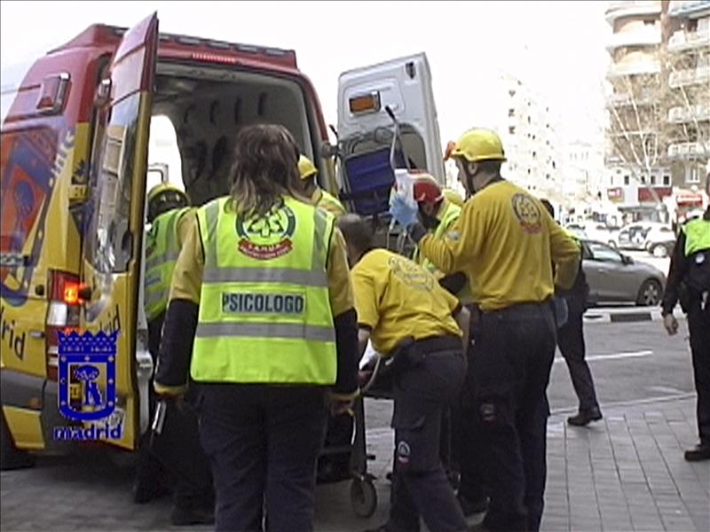 <p>Muere un joven de 19 años atropellado en Madrid</p> <p>Muere un joven de 19 años atropellado en Madrid</p>