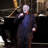 El cantante francés Charles Aznavour