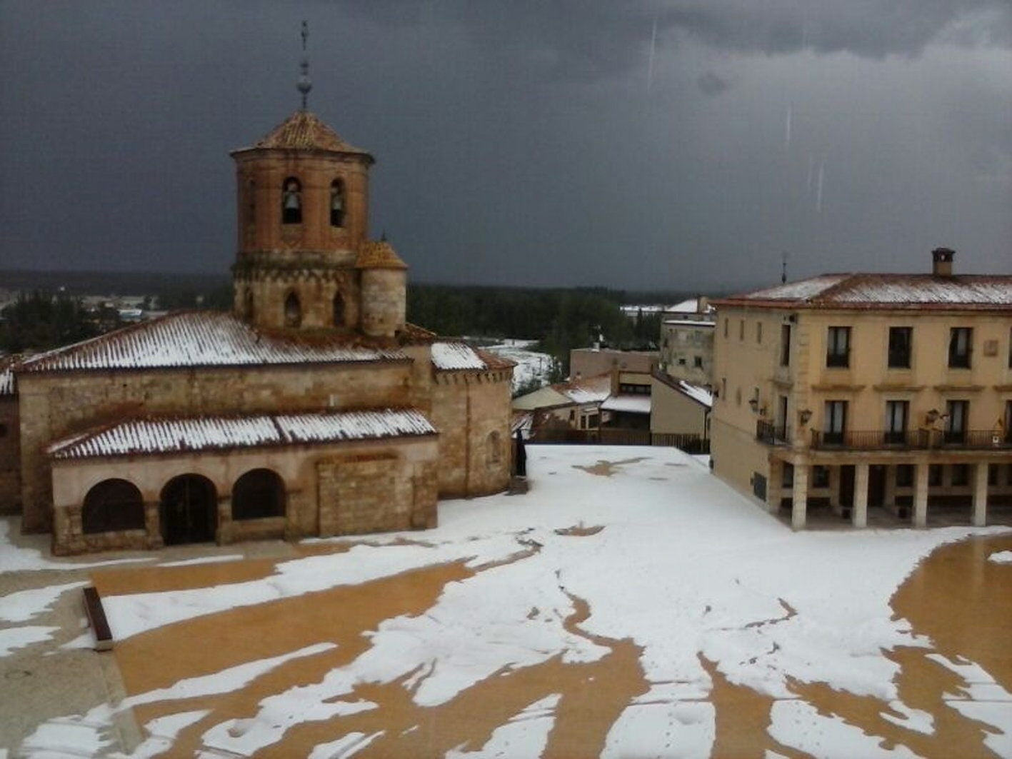 Una familia de 18 miembros se realoja en un pueblo casi deshabitado de Soria Una familia de 18 miembros se realoja en un pueblo casi deshabitado de Soria