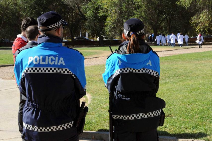 Una mujer de 91 años fallece en Valladolid tras caer desde un quito piso Una mujer de 91 años fallece en Valladolid tras caer desde un quito piso