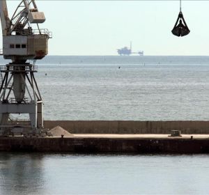 La plataforma de gas Castor. La plataforma de gas Castor.