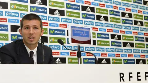 Albert Celades en rueda de prensa Albert Celades en rueda de prensa