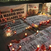 Vigilia a las puertas del Madrid Arena
