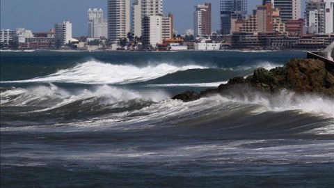 El Servicio Meteorol&oacute;gico de M&eacute;xico establece una zona de vigilancia por el hurac&aacute;n Vance