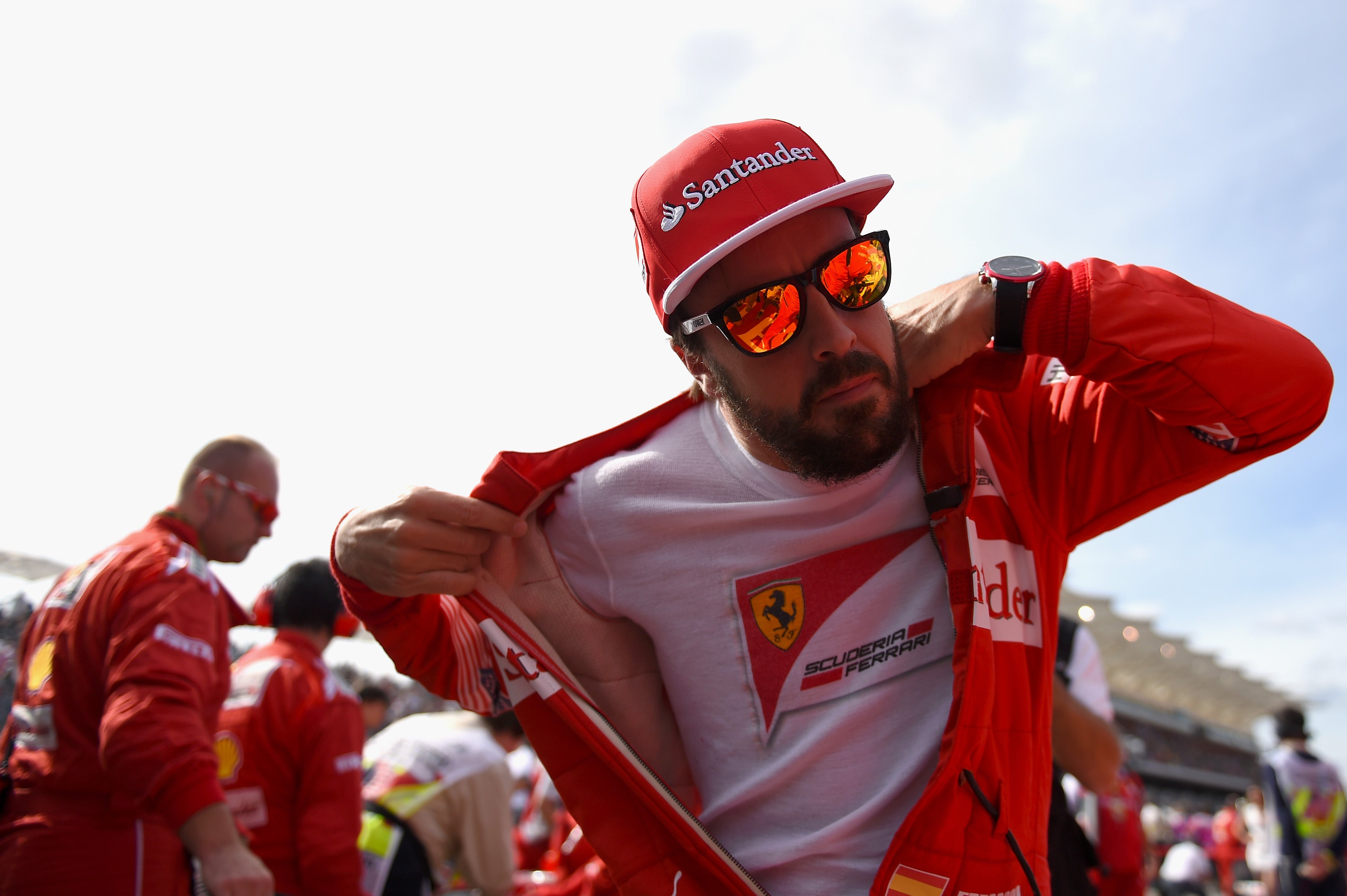Fernando Alonso, cerca de Ferrari: Ecclestone le quiere de rojo y Briatore no lo descarta Fernando Alonso, cerca de Ferrari: Ecclestone le quiere de rojo y Briatore no lo descarta
