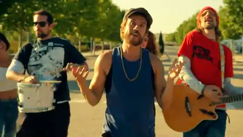 Macaco versiona Me olvidé de vivir Macaco versiona Me olvidé de vivir