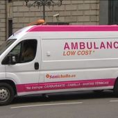 Llegan las ambulancias con ofertas sanitarias 'low cost'