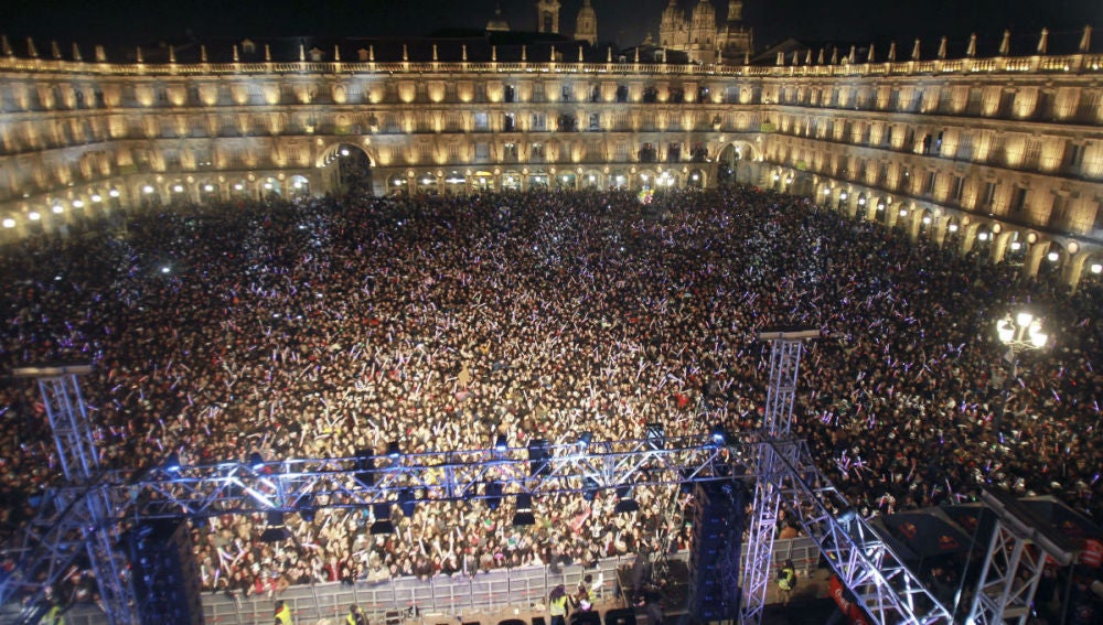 Plaza Mayor de Salamanca durante la Nochevieja universitaria