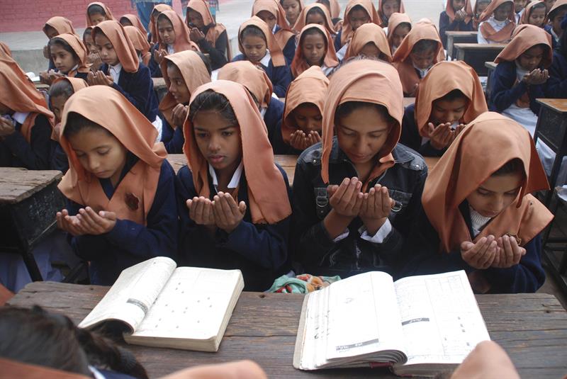 Pakistán pide ahorcar públicamente a los violadores de niños Pakistán pide ahorcar públicamente a los violadores de niños