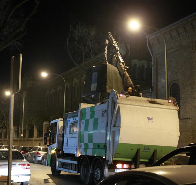 La Comunidad de Madrid pide al Ayuntamiento que se haga cargo de los residuos del este La Comunidad de Madrid pide al Ayuntamiento que se haga cargo de los residuos del este