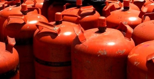 Investigan el robo de un camión de bombonas de butano en Madrid Investigan el robo de un camión de bombonas de butano en Madrid