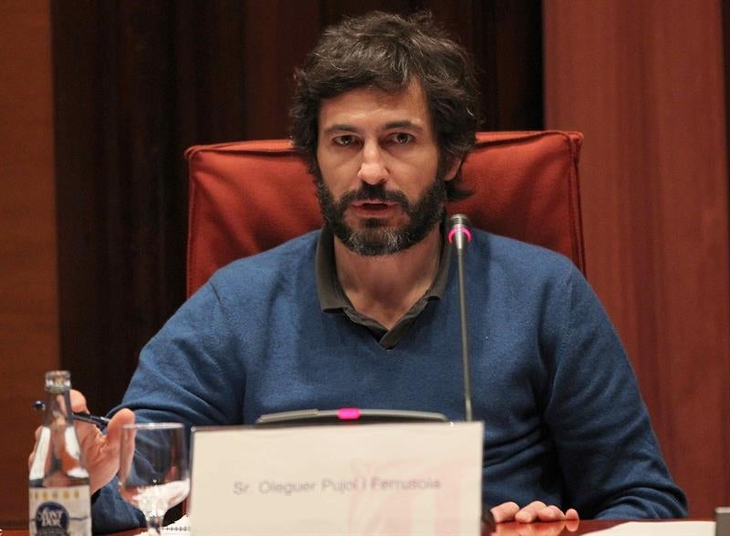 El juez deja en libertad a Oleguer Pujol pero le retira el pasaporte El juez deja en libertad a Oleguer Pujol pero le retira el pasaporte