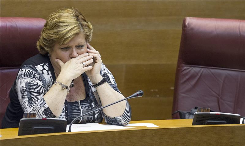 El TSJCV deja en libertad sin fianza al ex gerente de Visitelche y fija a la ex consellera de Turismo 15.000 euros para eludir la prisión El TSJCV deja en libertad sin fianza al ex gerente de Visitelche y fija a la ex consellera de Turismo 15.000 euros para eludir la prisión