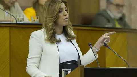 Susana Díaz durante su intervención en el Parlamento andaluz Susana Díaz durante su intervención en el Parlamento andaluz
