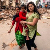 Mujeres en el terremoto Nepal - Contraparte