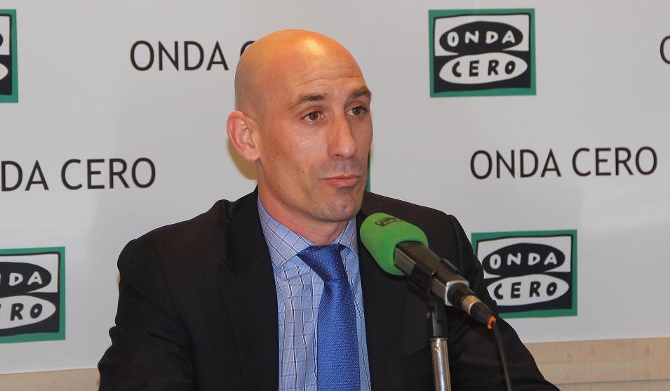 Luis Rubiales: "Los futbolistas son los que generan los ingresos y no se cuenta con ellos" Luis Rubiales: "Los futbolistas son los que generan los ingresos y no se cuenta con ellos"