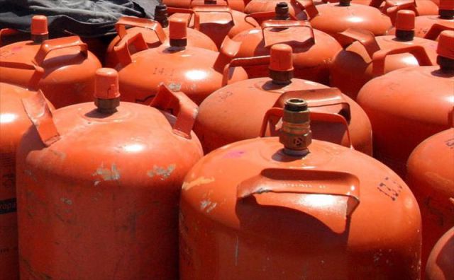 El precio de la bombona de butano baja casi un 5% a partir de este martes, hasta los 13,96 euros El precio de la bombona de butano baja casi un 5% a partir de este martes, hasta los 13,96 euros