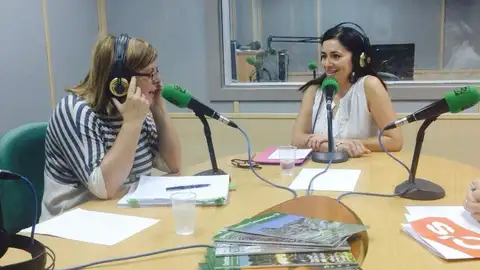 Victoria Domínguez con María Ortiz Entrevista ciudadanos extremadura