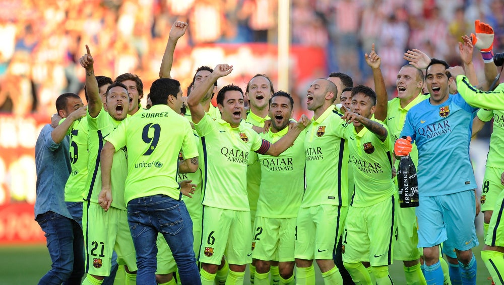El Barcelona celebra la consecución del título de Liga