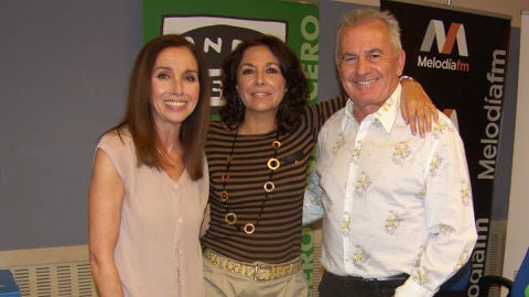 Ana Bel&eacute;n, Victor Manuel e Isabel Gemio