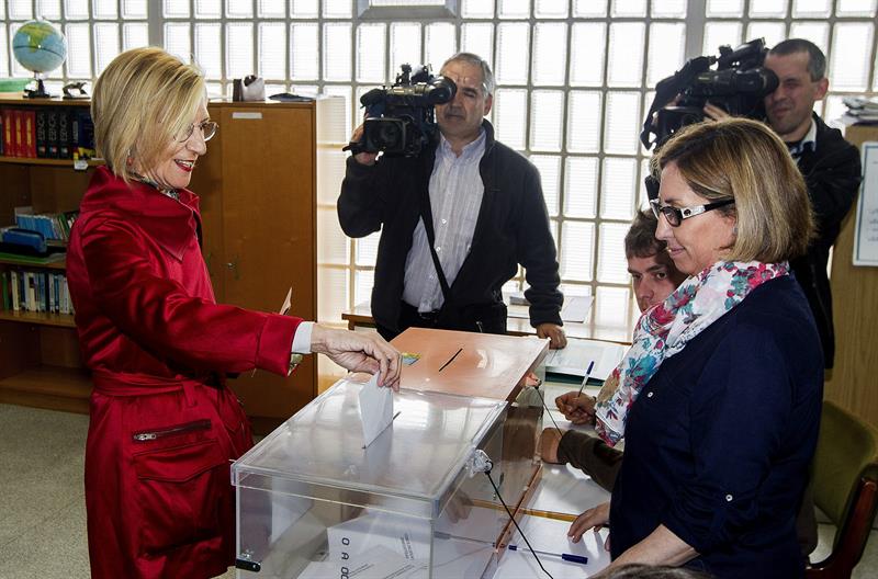 Rosa Díez pide a los ciudadanos que voten por la democracia Rosa Díez pide a los ciudadanos que voten por la democracia