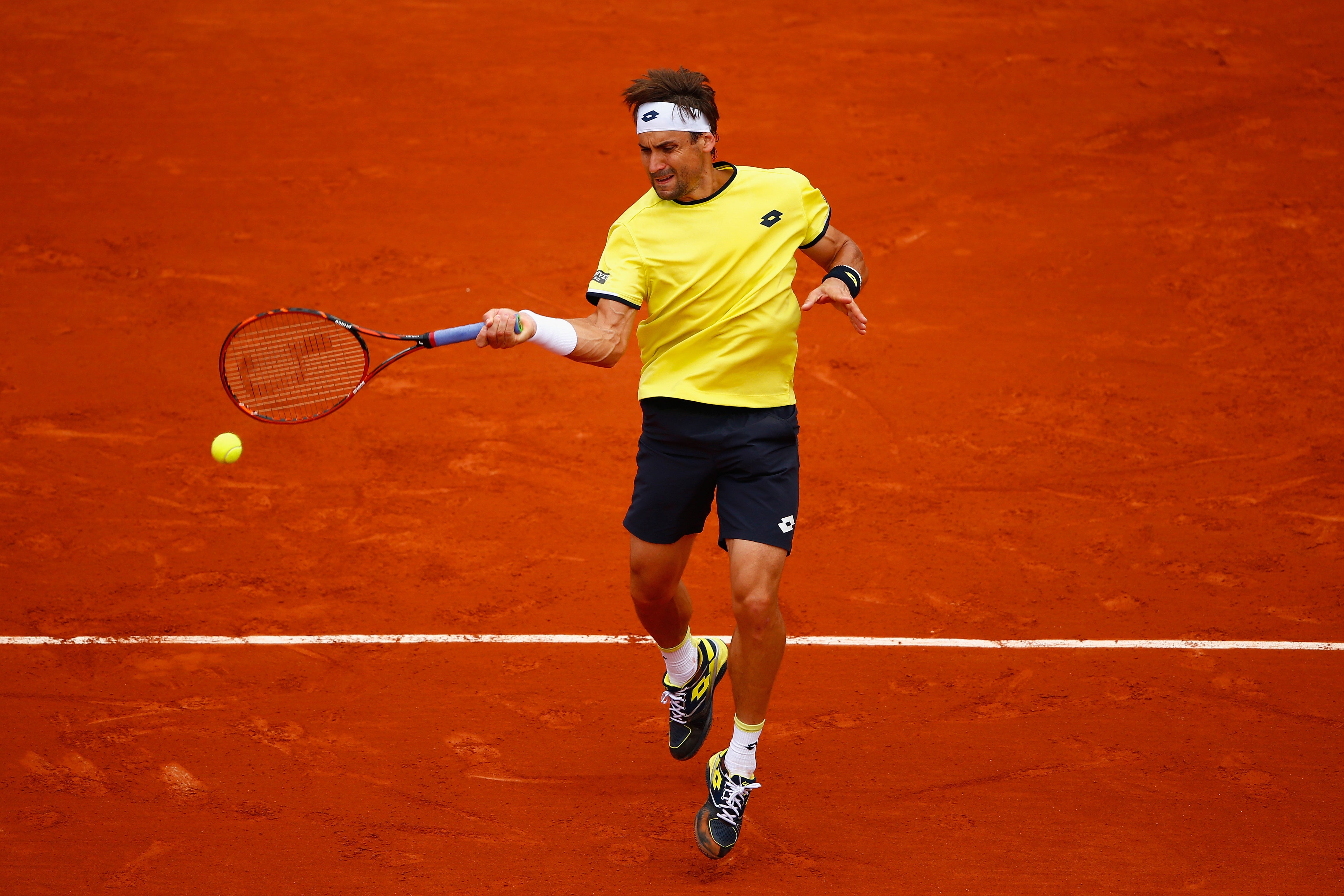 Ferrer comienza en Rolland Garros con su victoria 300 en tierra batida Ferrer comienza en Rolland Garros con su victoria 300 en tierra batida