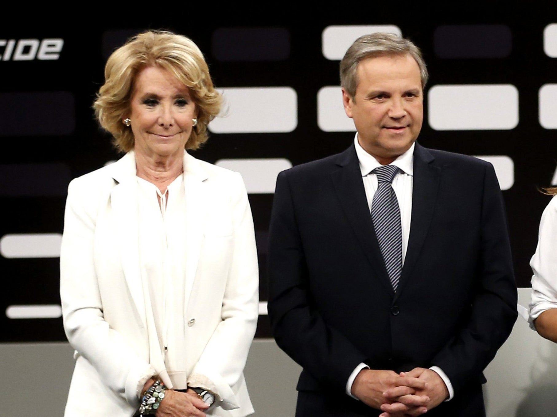 El PSOE pide a Aguirre que "no enrede" y ratifica su apoyo a Carmena El PSOE pide a Aguirre que "no enrede" y ratifica su apoyo a Carmena