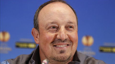 El entrenador espa&ntilde;ol del N&aacute;poles Rafa Ben&iacute;tez