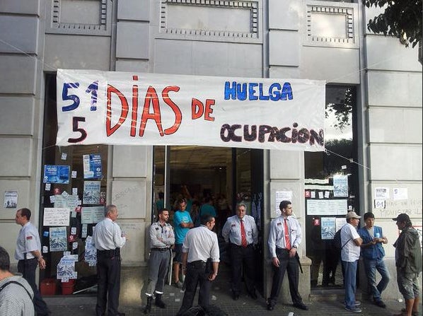 Trabajadores de Telefónica "toman" la sede de la empresa en Barcelona Trabajadores de Telefónica "toman" la sede de la empresa en Barcelona