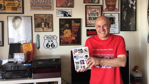 Luis Lapuente, autor de 'El muelle de la bah&iacute;a. Una historia del Soul'