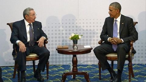 Ra&uacute;l Castro y Barack Obama