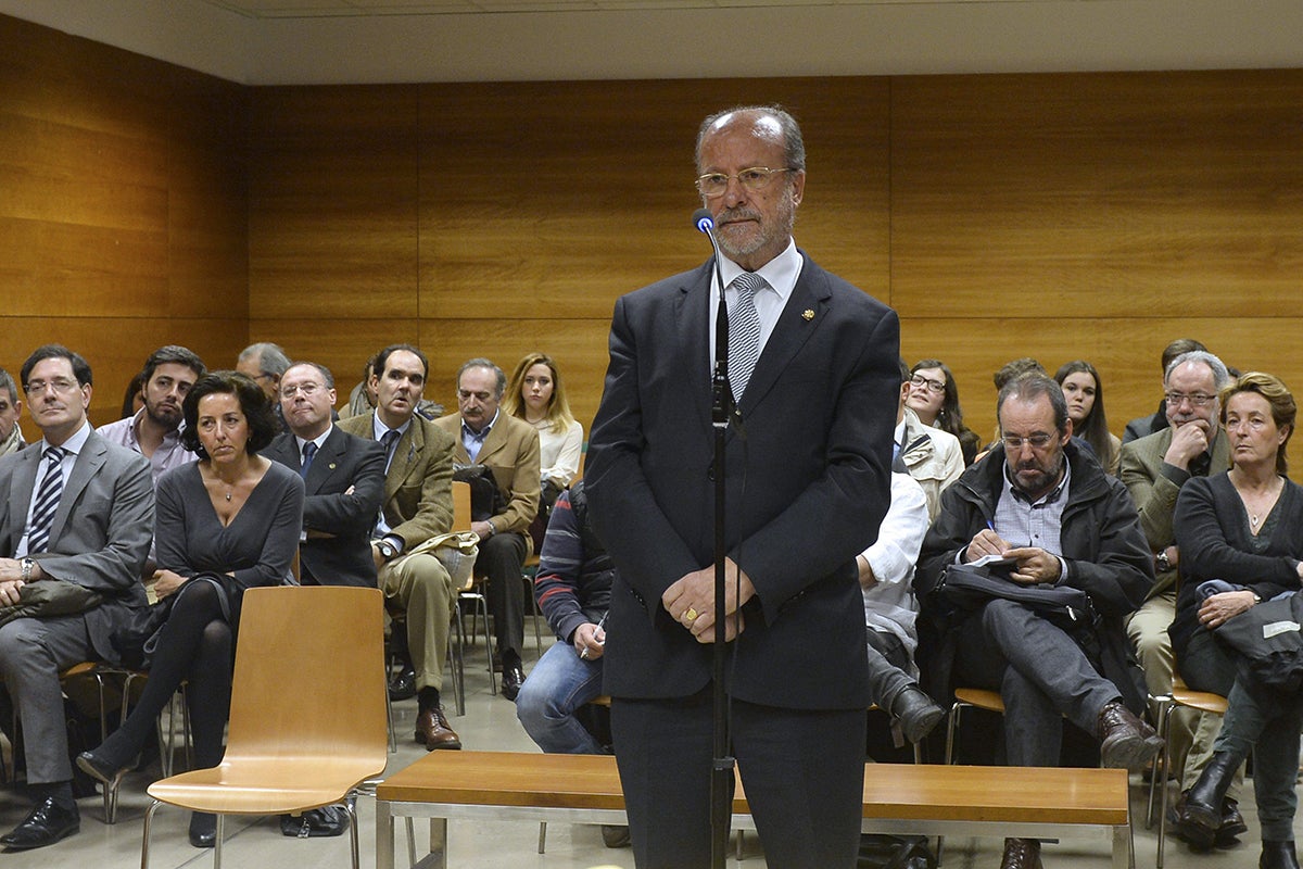 De la Riva no comparece en la Comisión de la SVAV De la Riva no comparece en la Comisión de la SVAV