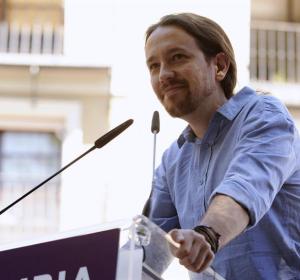 El secretario general de Podemos, Pablo Iglesias, en su intervención en el acto "Somos Región" El secretario general de Podemos, Pablo Iglesias, en su intervención en el acto "Somos Región"