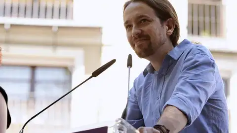 El secretario general de Podemos, Pablo Iglesias, en su intervención en el acto "Somos Región" El secretario general de Podemos, Pablo Iglesias, en su intervención en el acto "Somos Región"