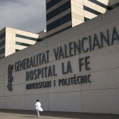 Fachada del hospital La Fe de Valencia