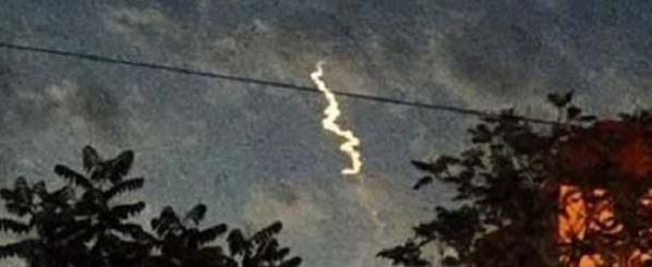 El gran OVNI avistado en varios puntos de China El gran OVNI avistado en varios puntos de China