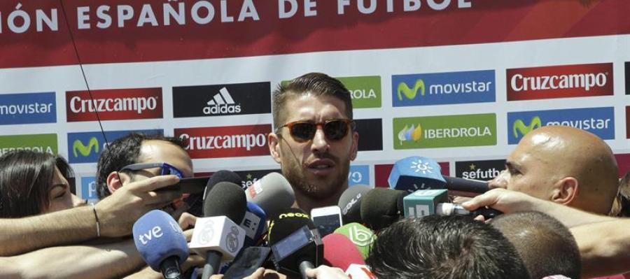 Sergio Ramos atiende a los medios en Las Rozas Sergio Ramos atiende a los medios en Las Rozas