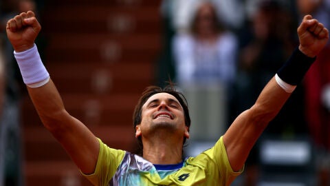 David Ferrer pasa a cuartos de final de Rolland Garros