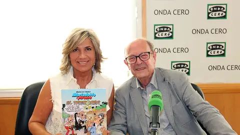 Julia Otero con Ibáñez Julia Otero con Ibáñez