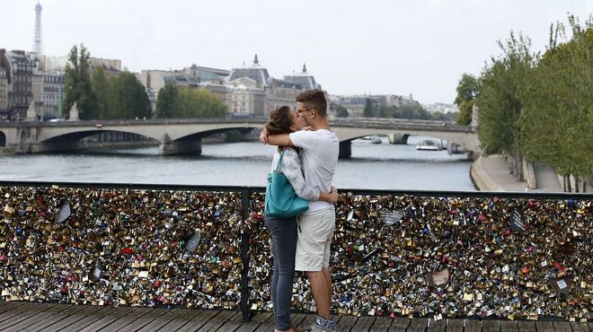 Corresponsales: Los problemas con los candados en París Corresponsales: Los problemas con los candados en París