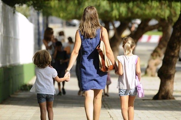 Deuda de familias y empresas cae en agosto a su tasa más baja desde 2006 Deuda de familias y empresas cae en agosto a su tasa más baja desde 2006