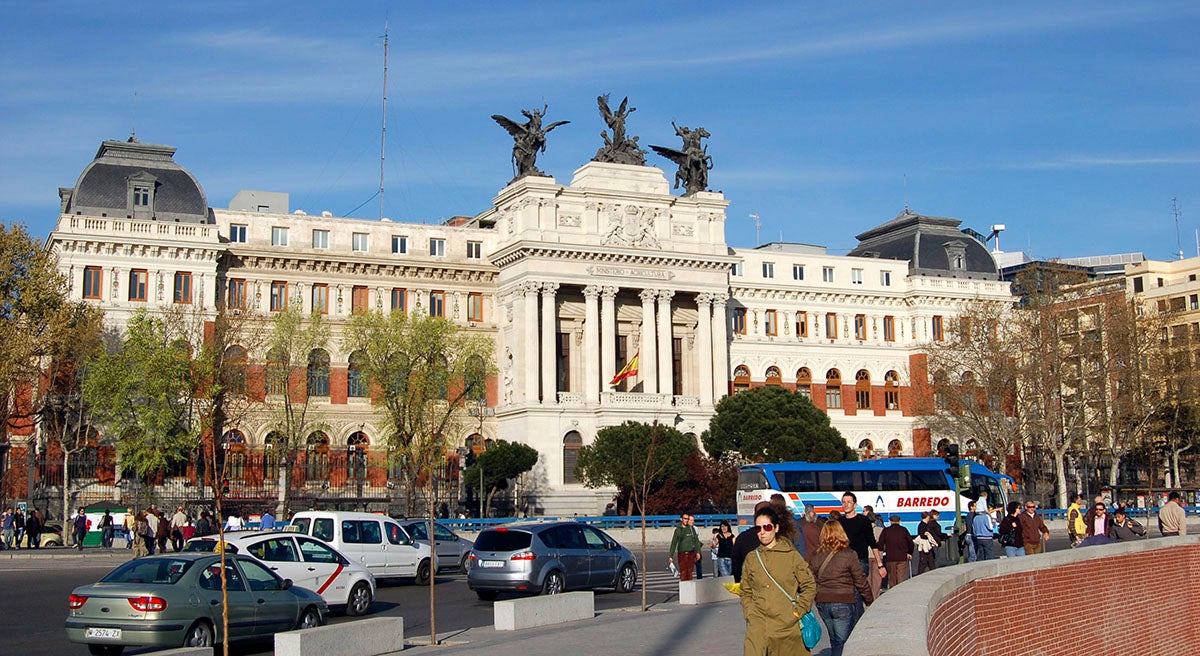 El Gobierno recurrirá al TC la Ley balear sobre toros por invasión de competencias y se lo comunica a Baleares El Gobierno recurrirá al TC la Ley balear sobre toros por invasión de competencias y se lo comunica a Baleares