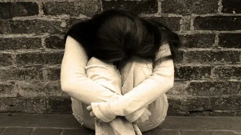 Una mujer triste Una mujer triste