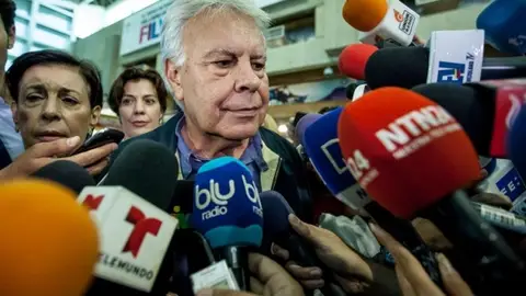 Felipe González llega a Caracas Felipe González llega a Caracas