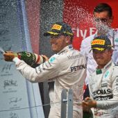 Hamilton celebra su victoria en el GP de Canadá