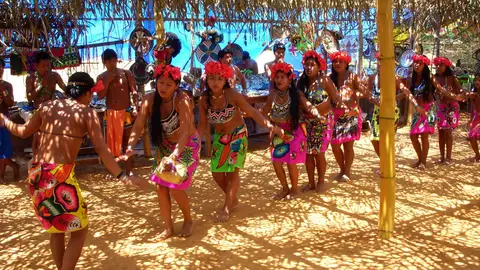 Niñas Indígenas - Contraparte Algunas tradiciones en las comunidades indígenas