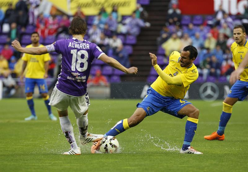 Valladolid y Las Palmas empatan en el primer asalto por el ascenso Valladolid y Las Palmas empatan en el primer asalto por el ascenso