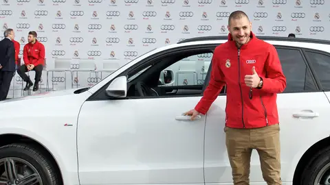 Karim Benzema en la presentación de un patrocinador Karim Benzema en la presentación de un patrocinador
