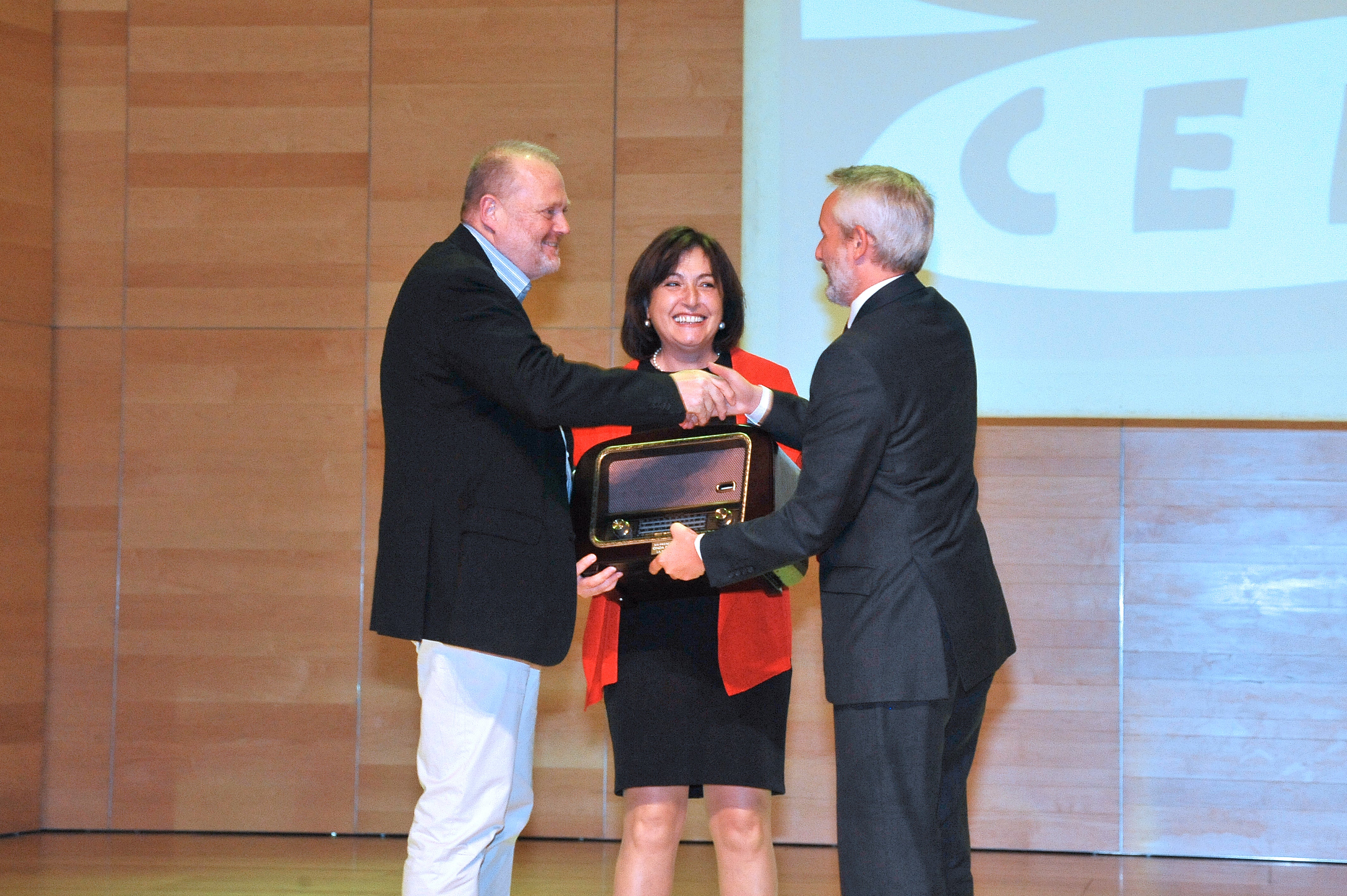 Premio Cultural al Premio Literario Café Bretón Premio Cultural al Premio Literario Café Bretón
